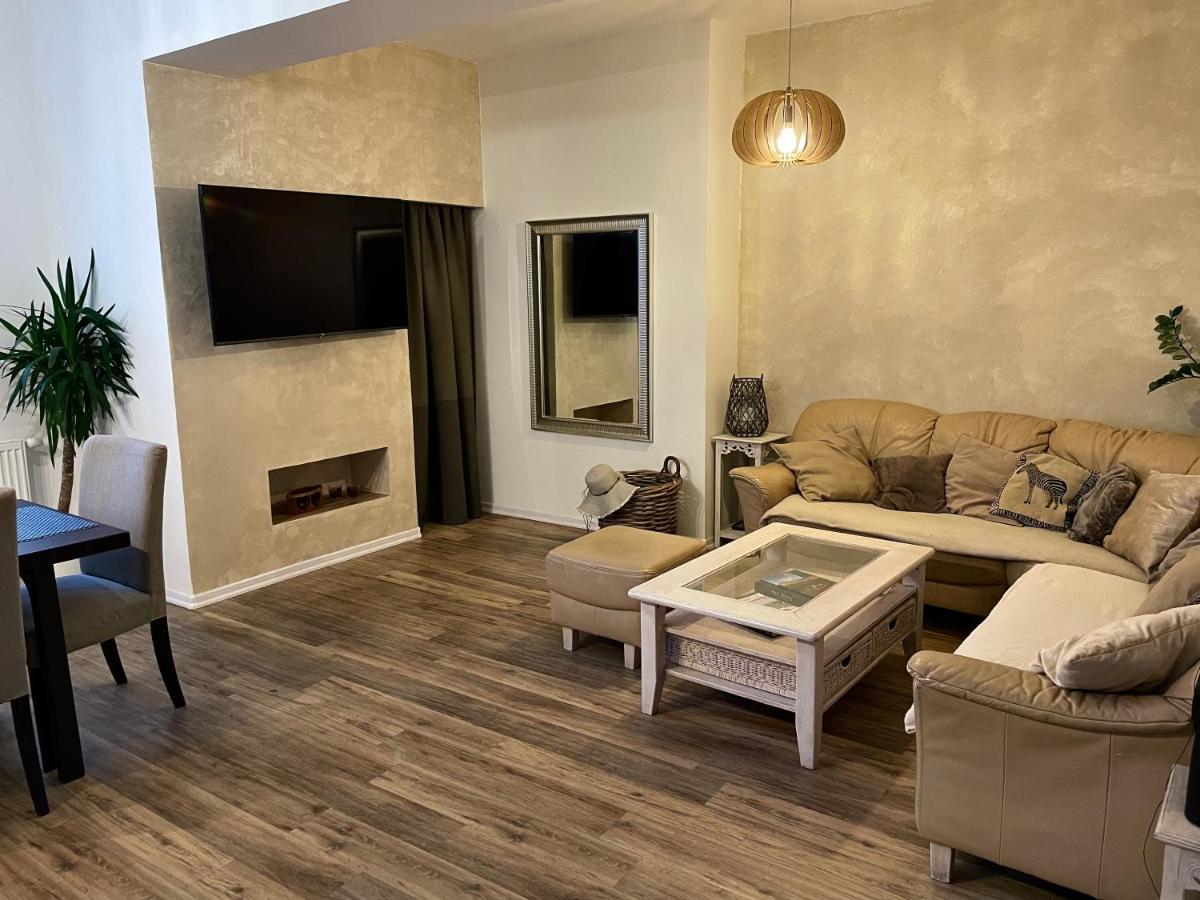 Apartman Az Pro 8 Osob Humpolec Ngoại thất bức ảnh