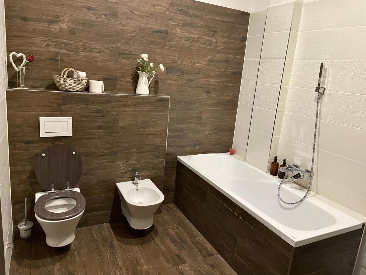 Apartman Az Pro 8 Osob Humpolec Ngoại thất bức ảnh